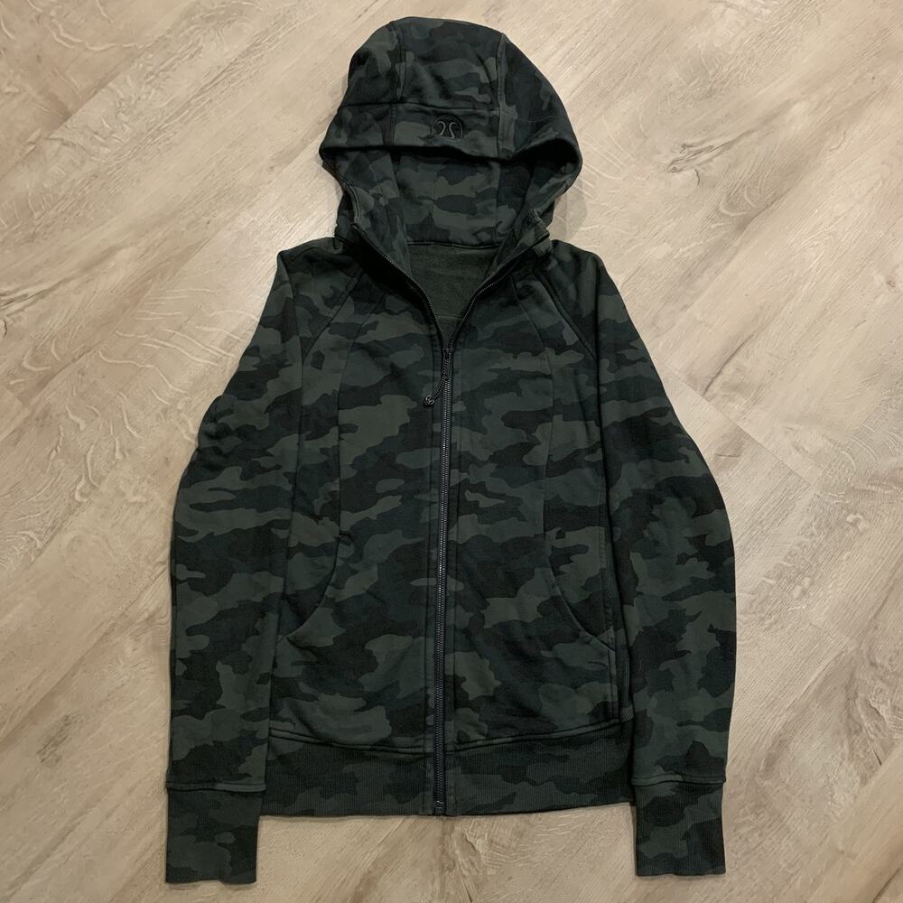 Lululemon Scuba Hoodie Jacket Women's 6 Green Camo Full Zip Fleece Thumbholes